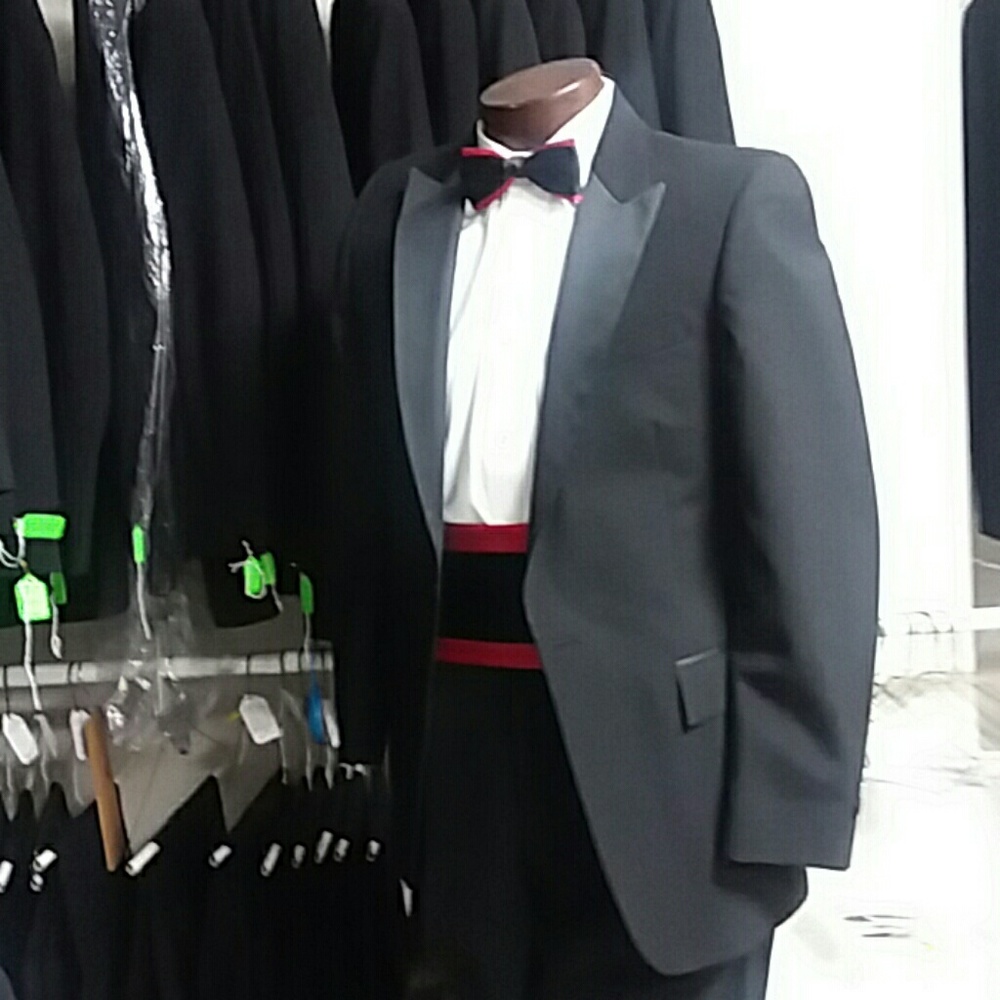 37R Tuxedo Jacket Peak Lapel